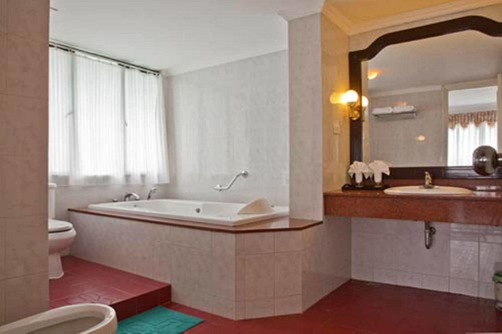 Green Park Hotel Hanoi Luaran gambar