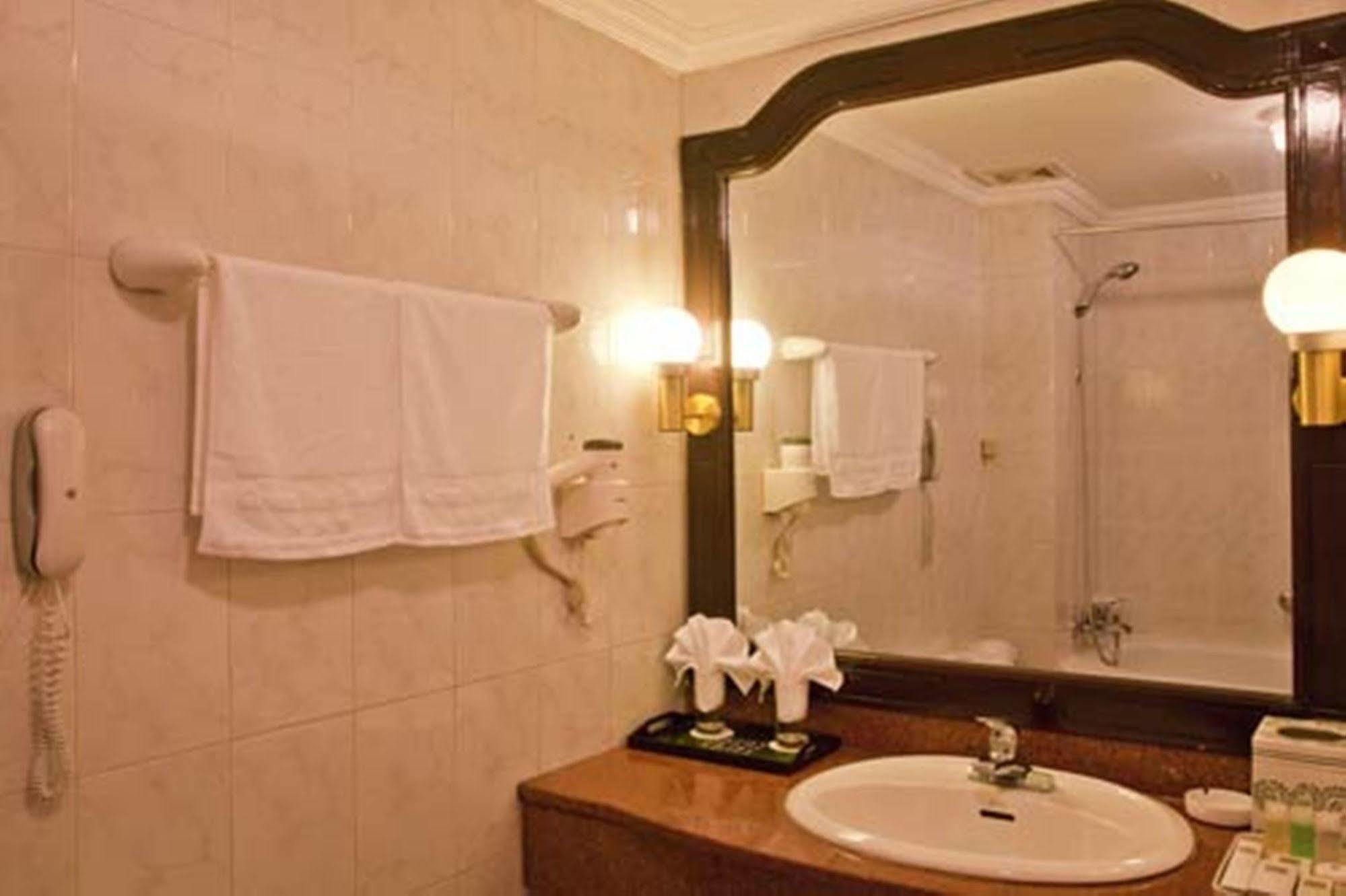 Green Park Hotel Hanoi Luaran gambar